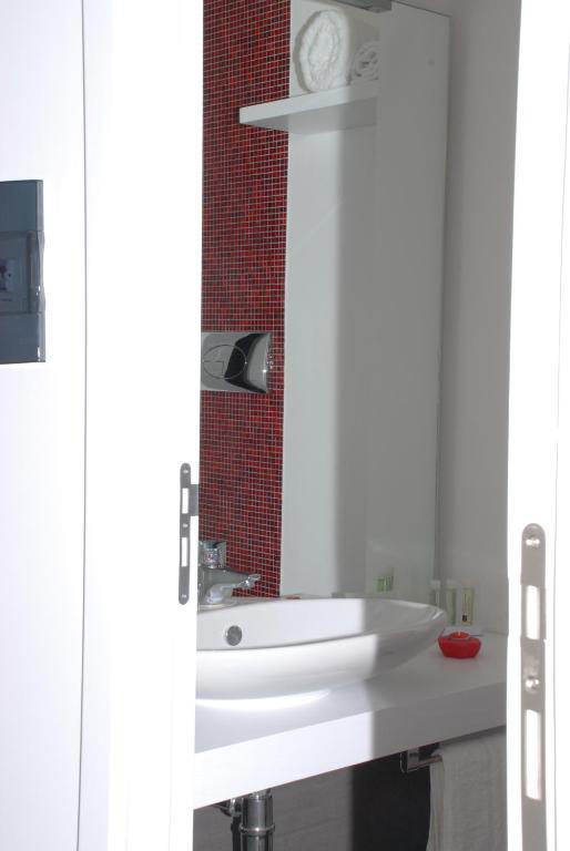 Piccola Caracas B&B Ликата Номер фото